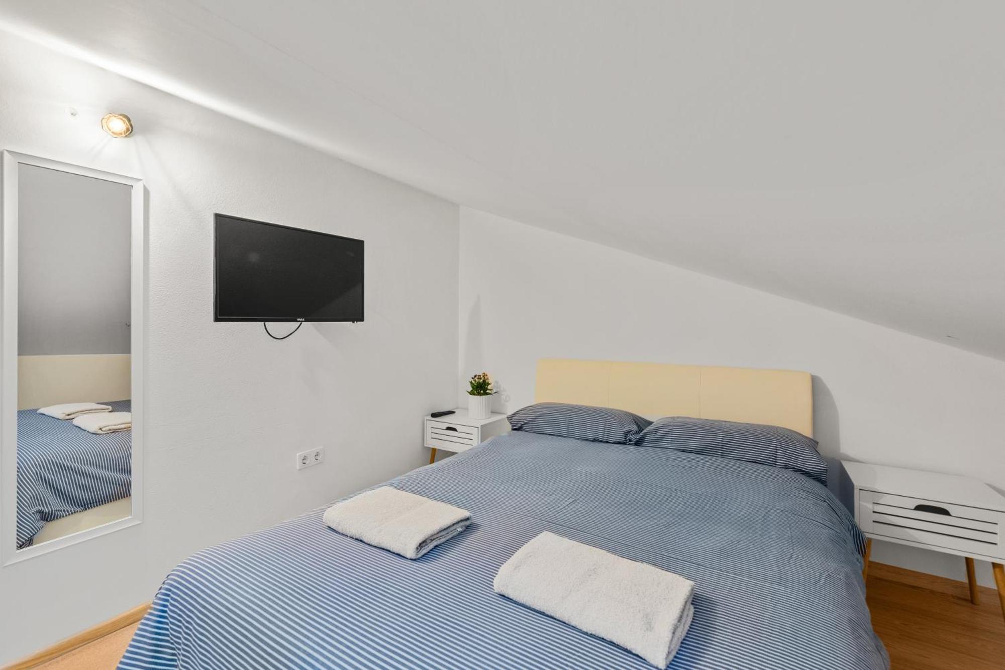 Alba Sanja I Teran Apartment Funtana Exterior photo